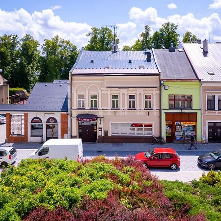 Hotel Pivovar Polička Buitenkant foto