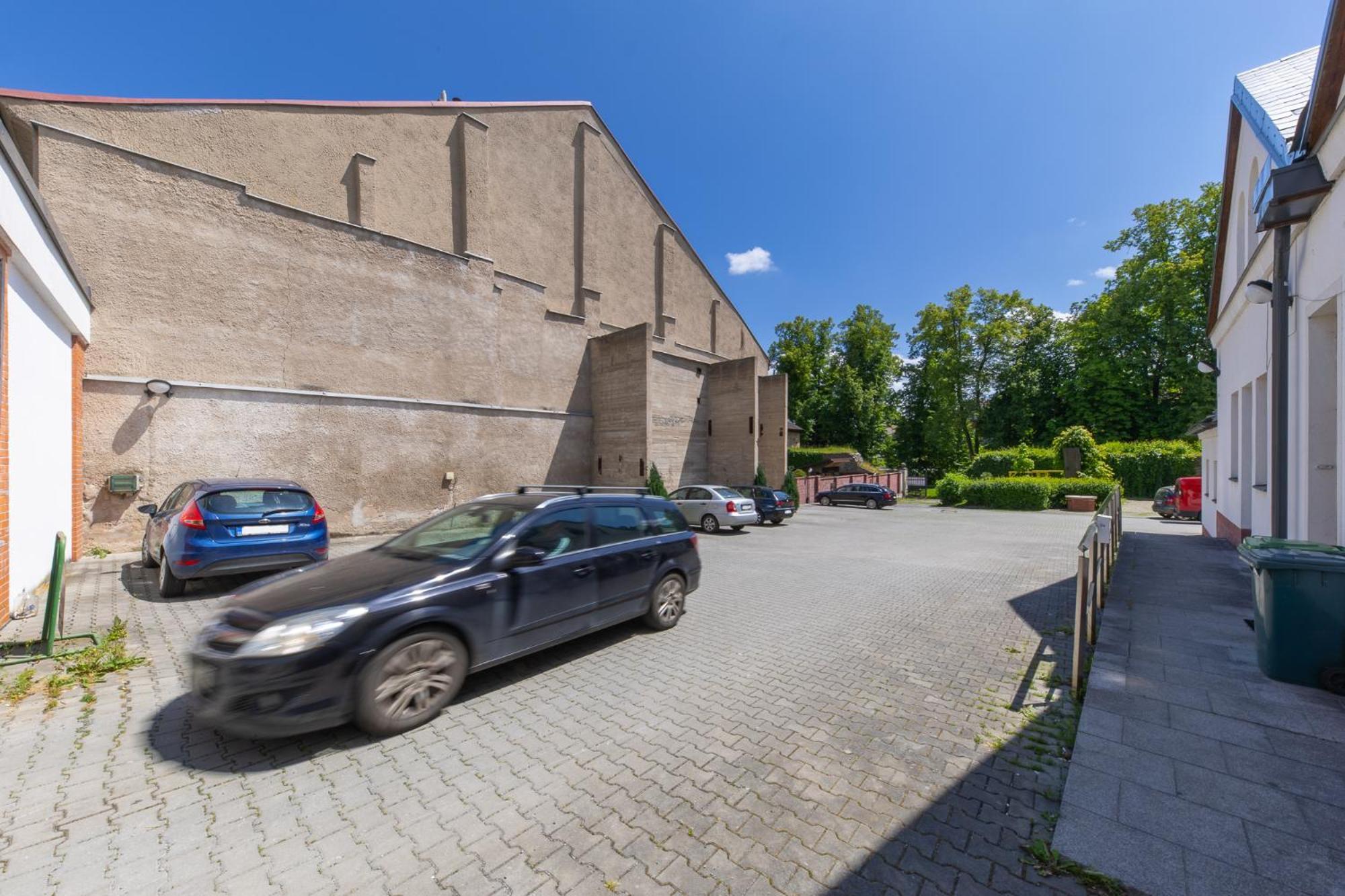 Hotel Pivovar Polička Buitenkant foto