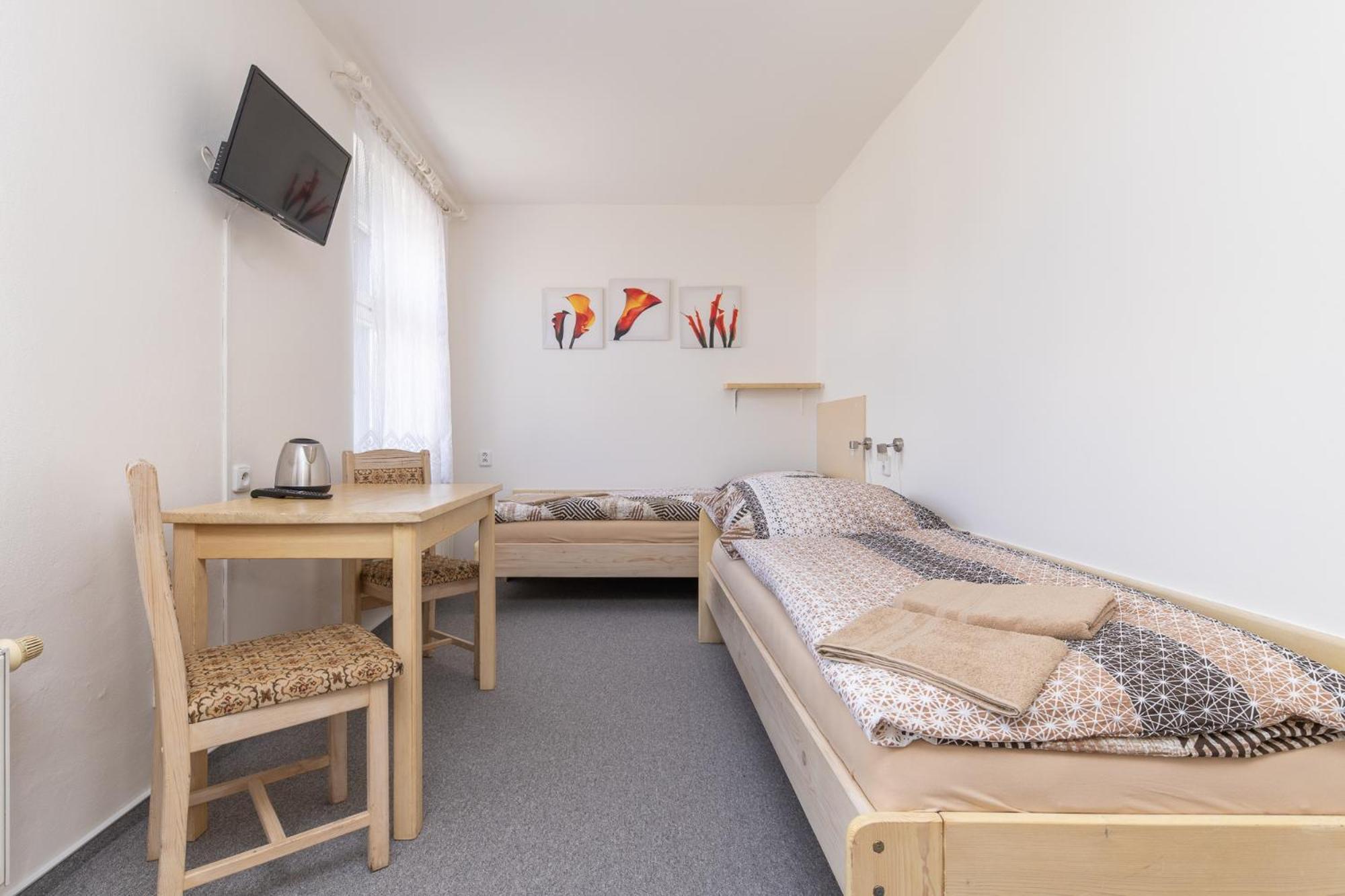 Hotel Pivovar Polička Buitenkant foto