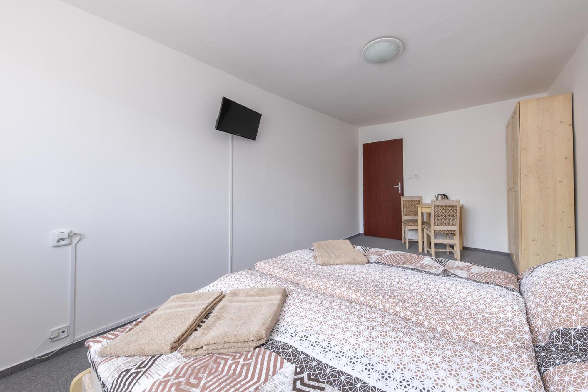 Hotel Pivovar Polička Buitenkant foto